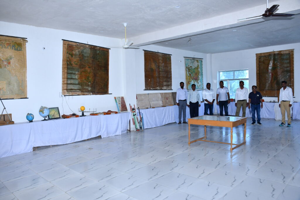 GEOGRAPHY LAB